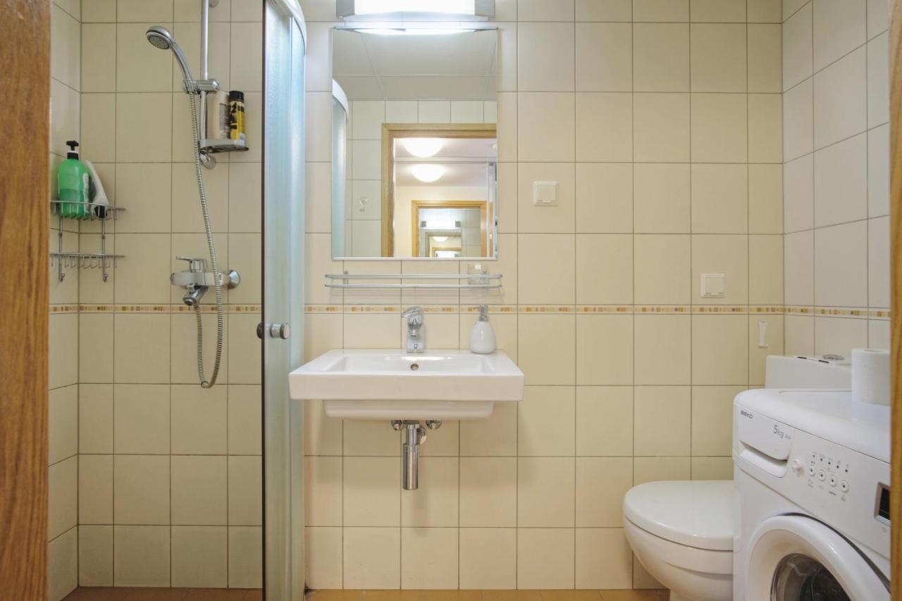 Studio Apartment In Quiet Heart Of Everything Tallinn Dış mekan fotoğraf
